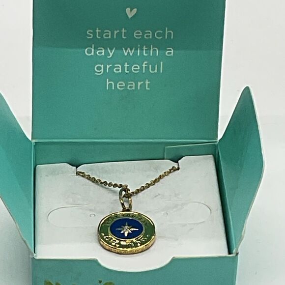 Origami Owl Justice League Wonder Woman Gold and Blue  Emblem Necklace - Picture 1 of 6